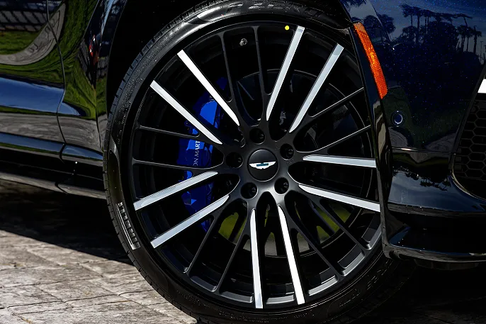 2026 Aston Martin DBX