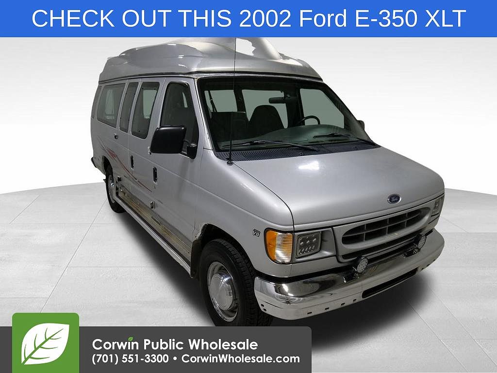 2002 Ford Econoline E-350 image 0
