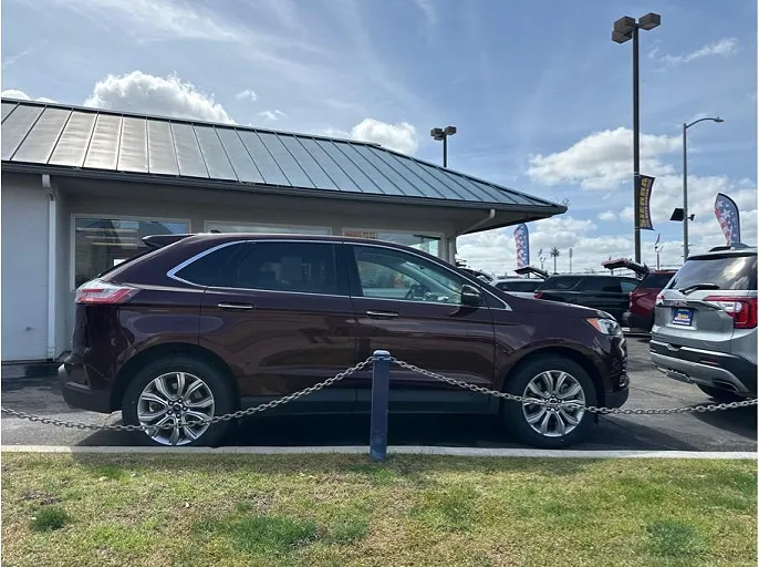 2023 Ford Edge