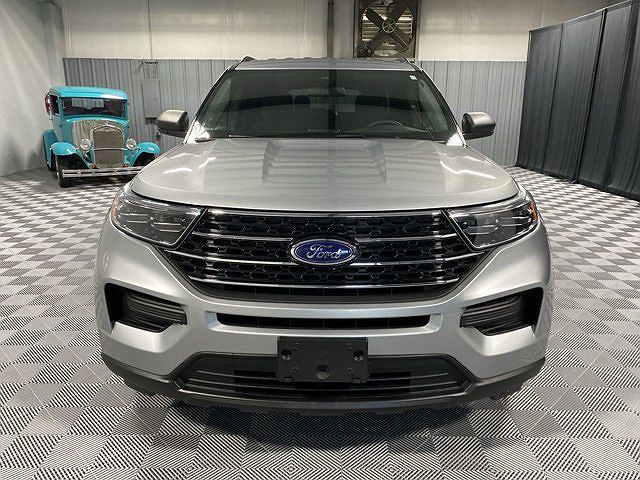 2020 Ford Explorer XLT image 2
