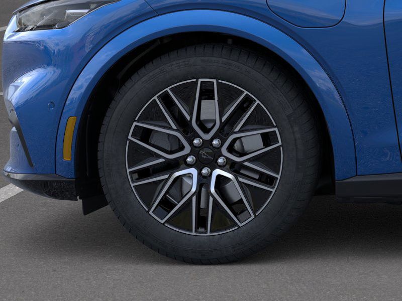 2025 Ford Mustang Mach-E