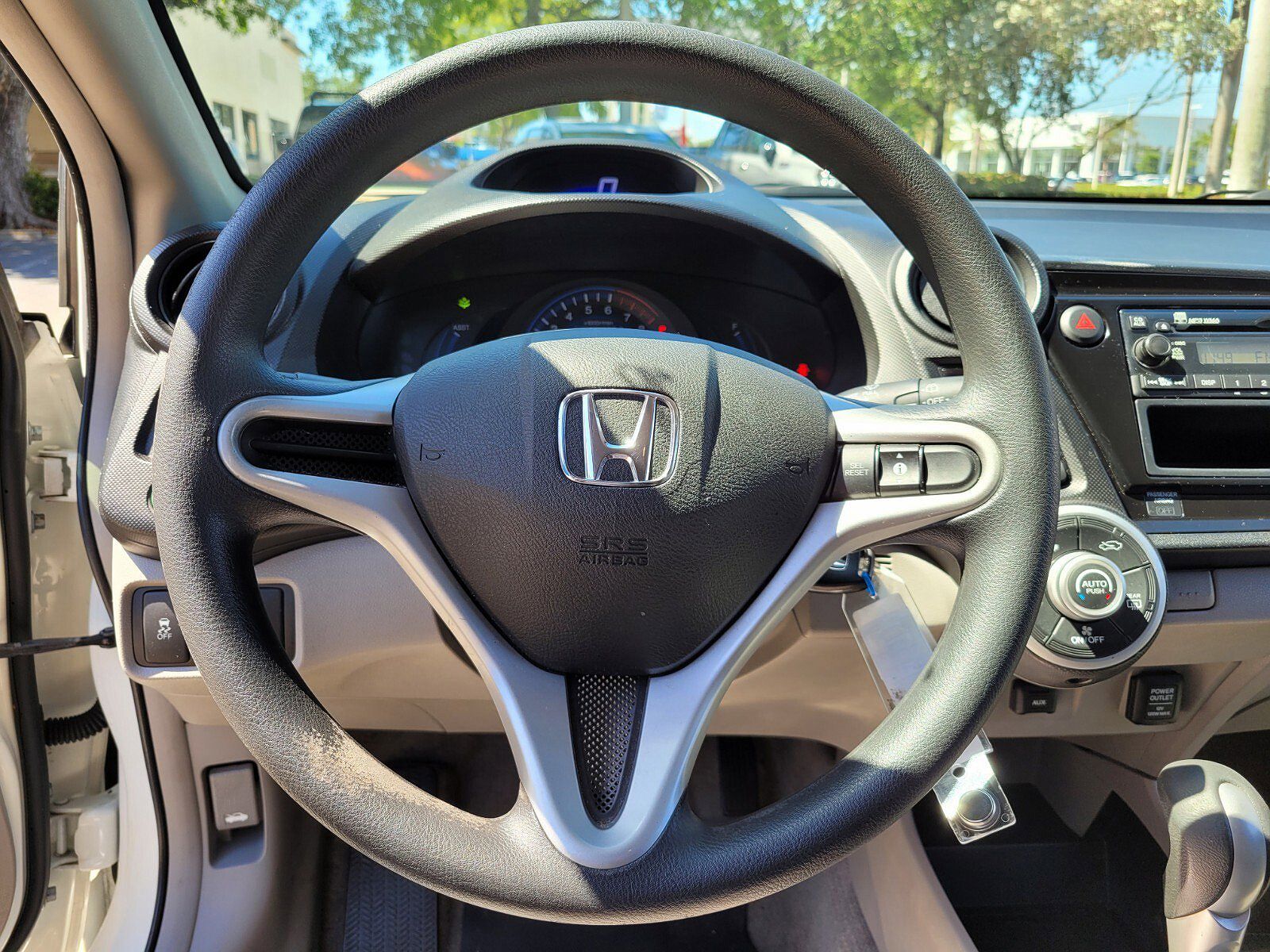 2014 Honda Insight Base image 17
