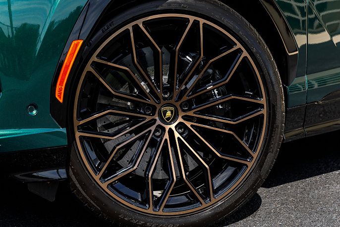 2025 Lamborghini Urus