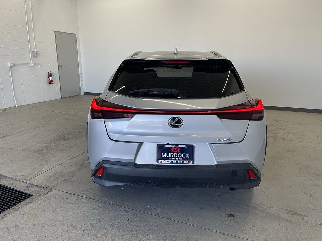 2019 Lexus UX 200 image 4