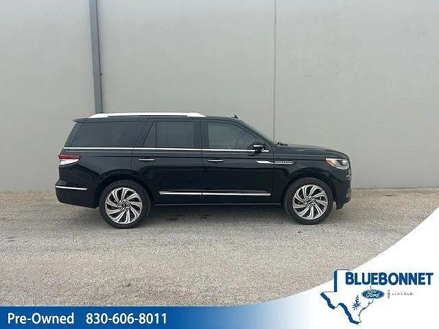 2023 Lincoln Navigator