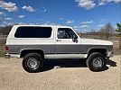 1989 GMC Jimmy null image 2