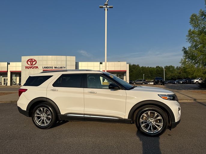 2023 Ford Explorer
