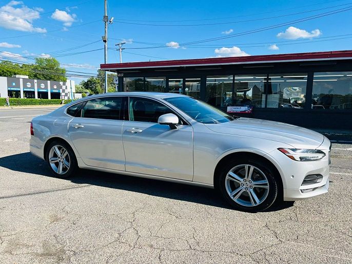 2018 Volvo S90