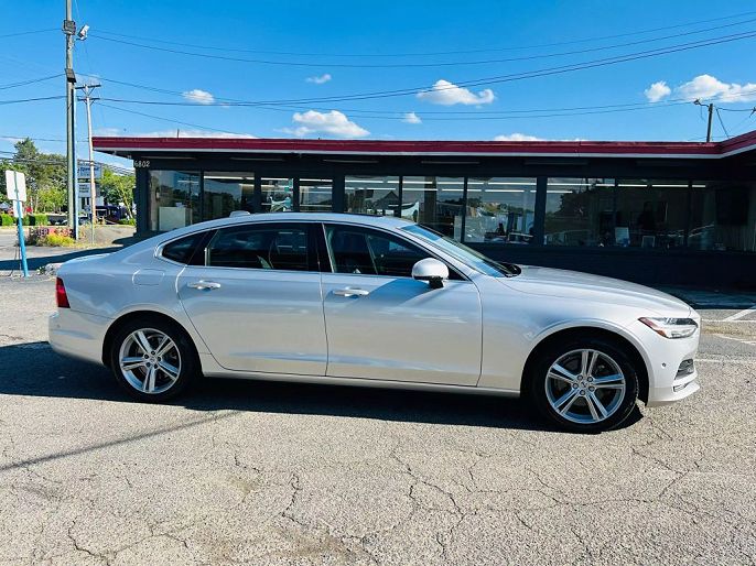 2018 Volvo S90