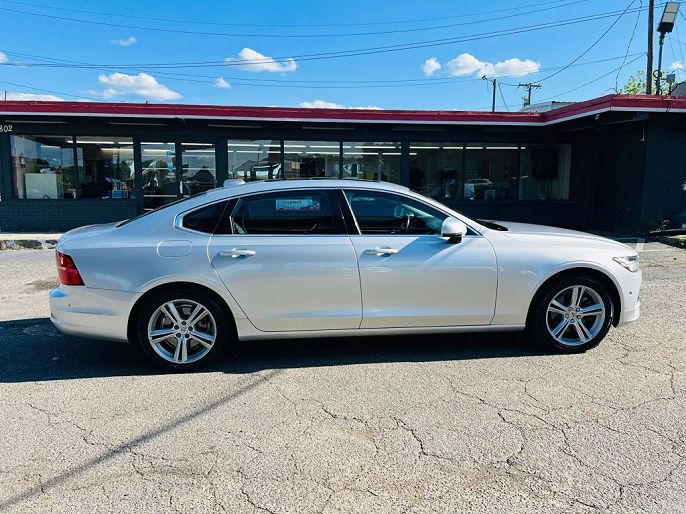 2018 Volvo S90