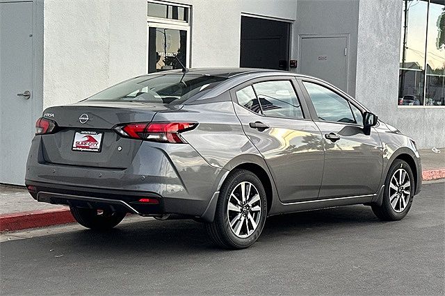 2025 Nissan Versa