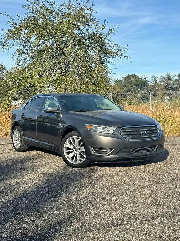 2016 Ford Taurus Limited Edition image 1