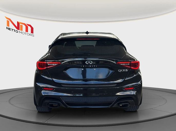 2017 Infiniti QX30