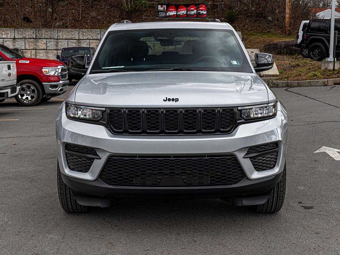 2025 Jeep Grand Cherokee