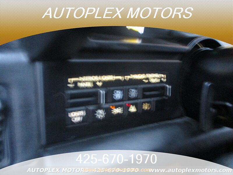 1992 Cadillac Allante null image 25