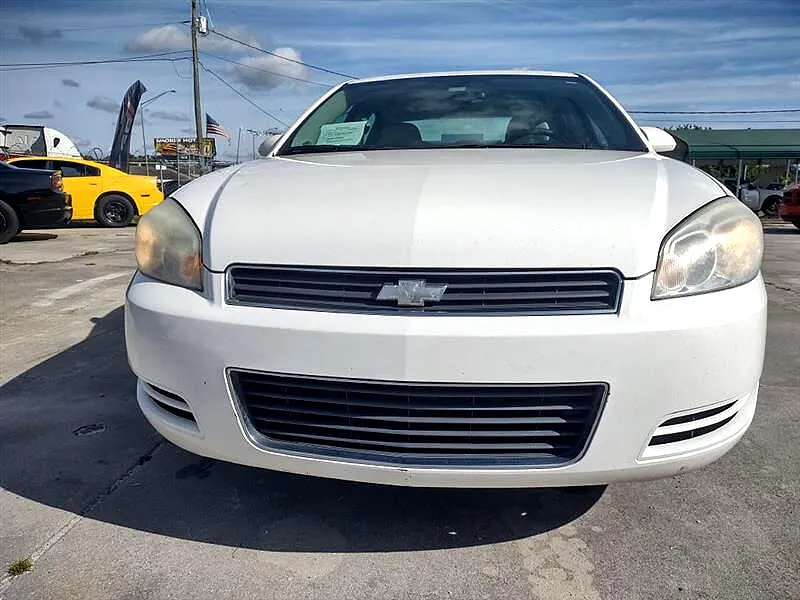 2011 Chevrolet Impala Police image 2