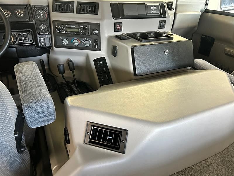 1999 AM General Hummer