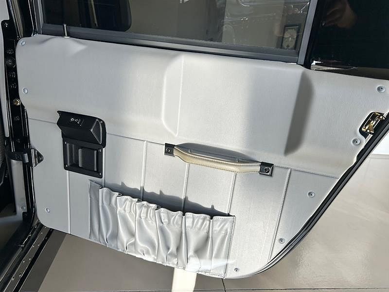 1999 AM General Hummer