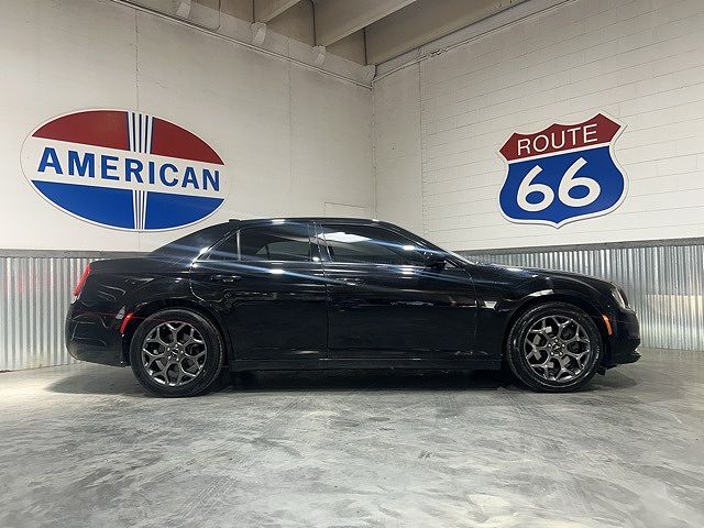 2018 Chrysler 300