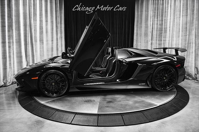 2017 Lamborghini Aventador