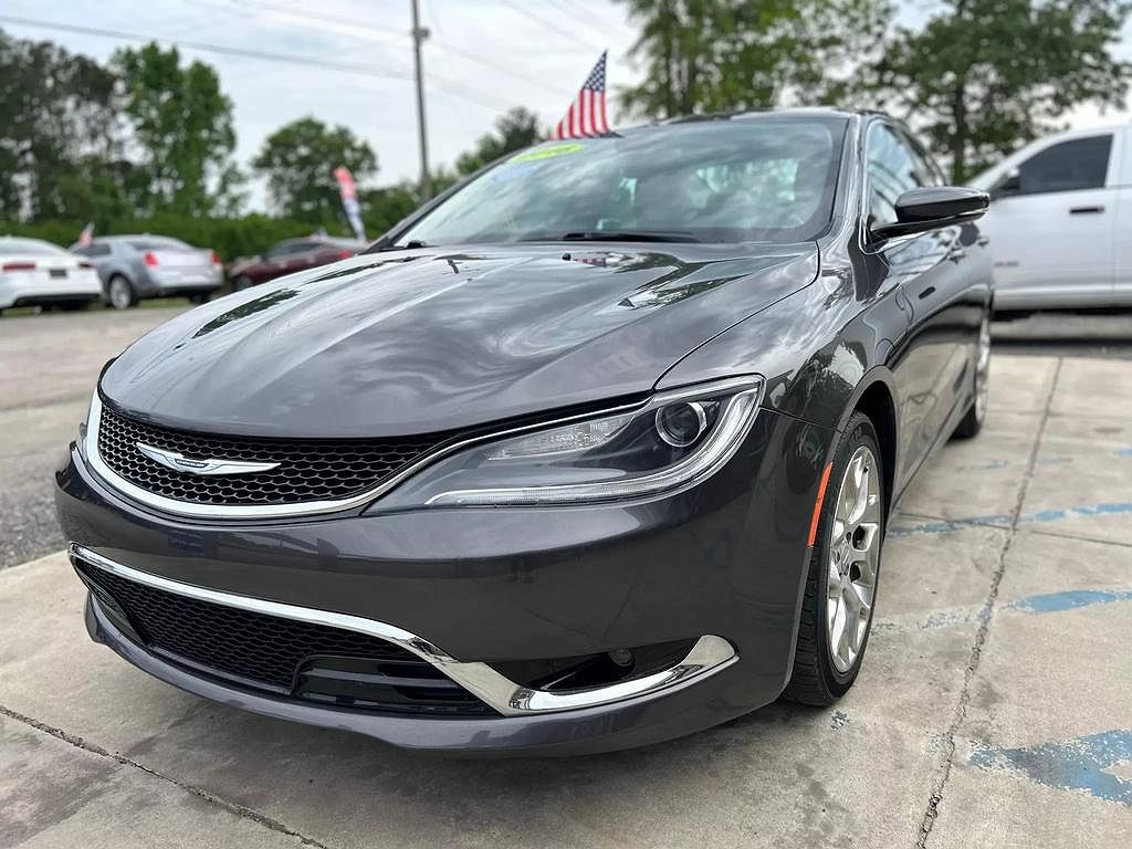 2016 Chrysler 200 C image 3