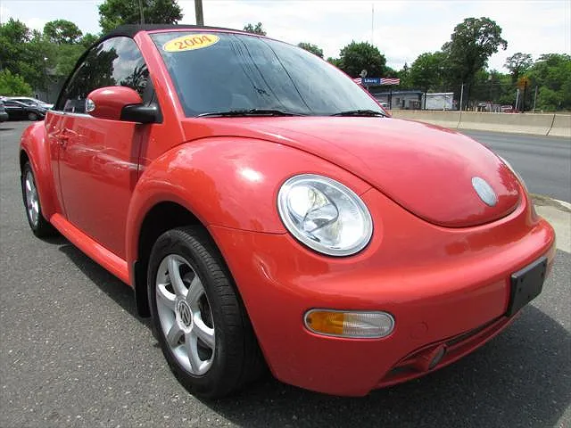 2004 Volkswagen New Beetle GLS image 0