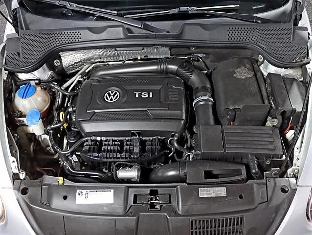 2015 Volkswagen Beetle Classic image 25