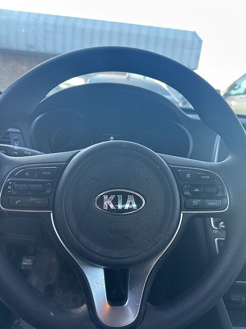 2018 Kia Optima LX image 2