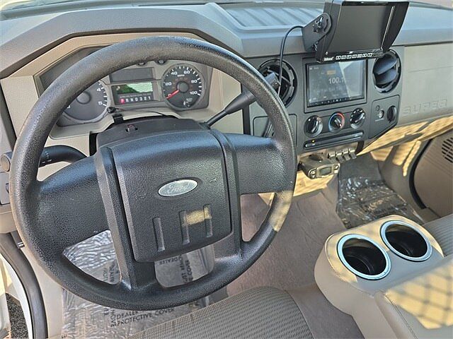 2008 Ford F-450 XL image 12