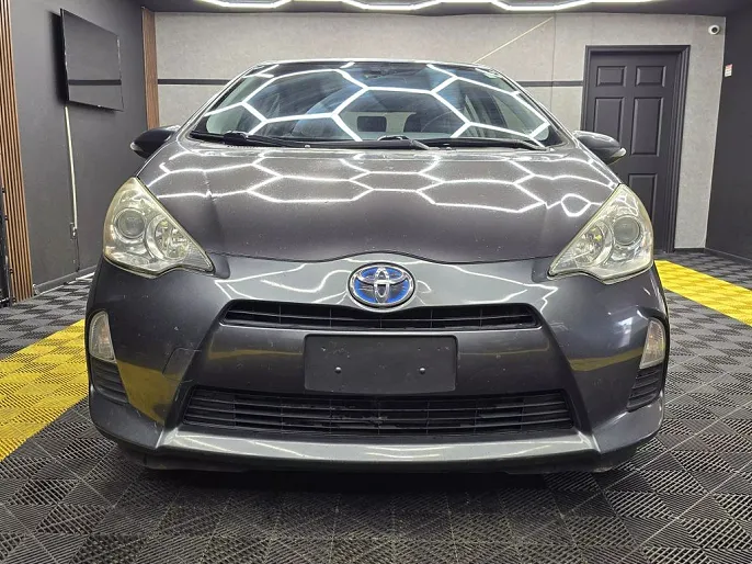 2013 Toyota Prius c