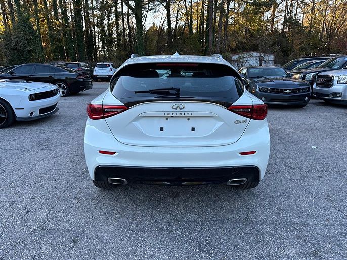 2017 Infiniti QX30