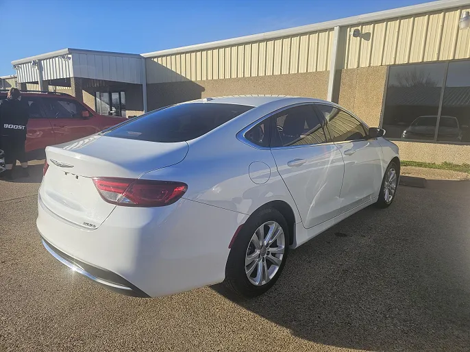 2016 Chrysler 200