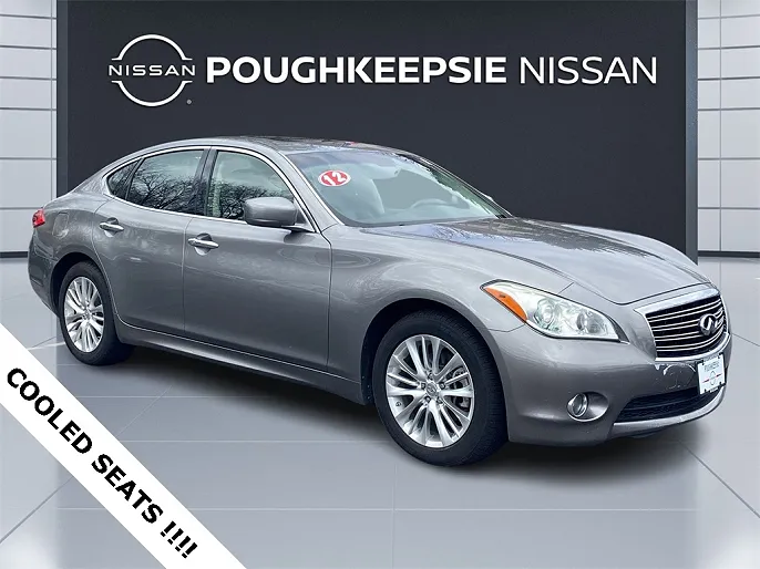 2012 Infiniti M56