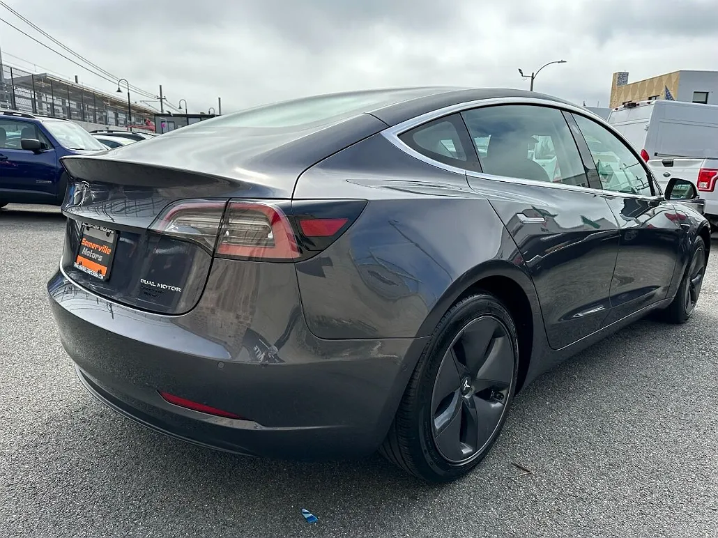2018 Tesla Model 3 Long Range image 5