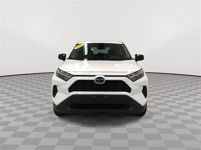 2023 Toyota RAV4 LE image 2