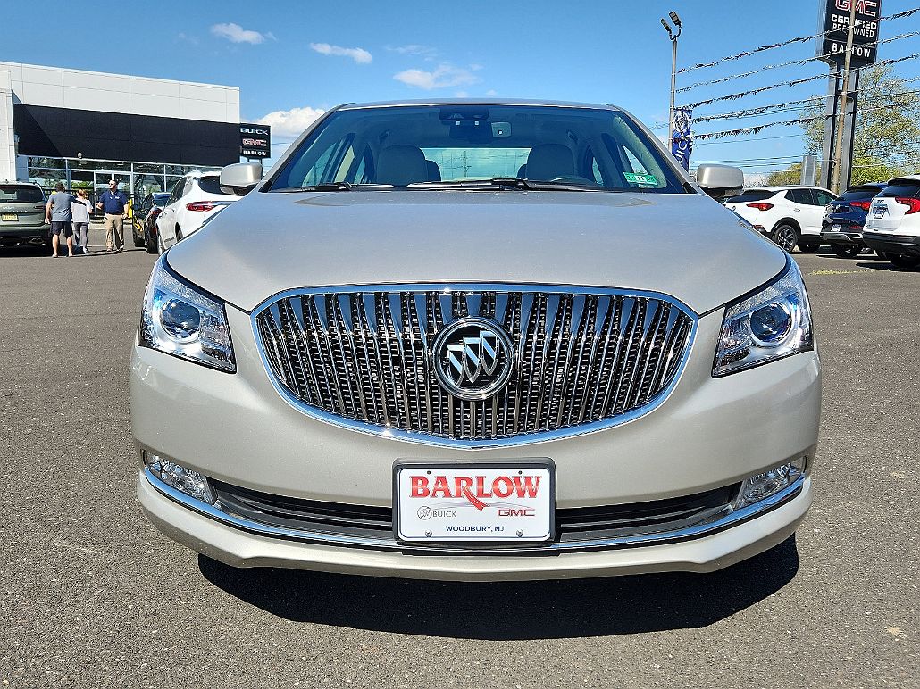 2016 Buick LaCrosse Sport Touring image 1