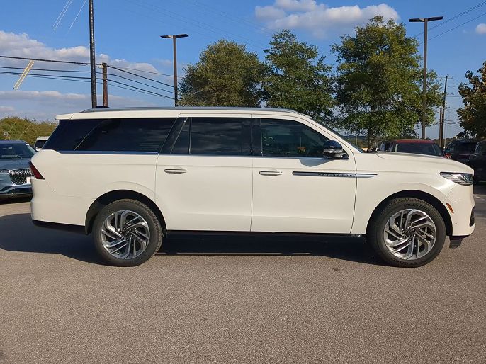2025 Lincoln Navigator L