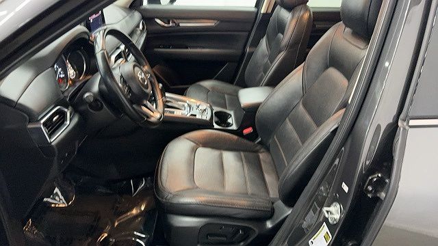 2017 Mazda CX-5 Grand Select image 4