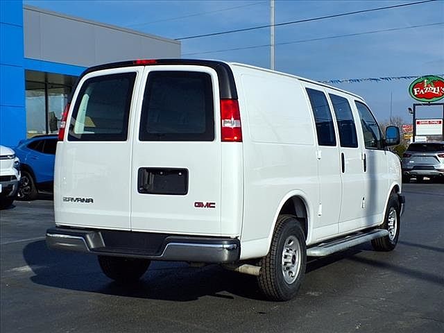 2023 GMC Savana
