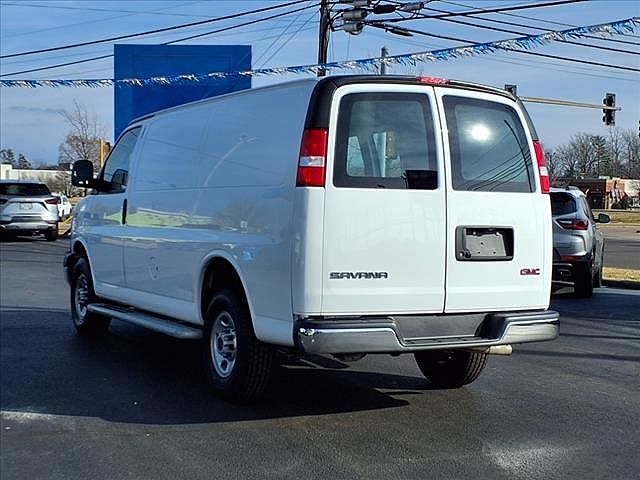 2023 GMC Savana
