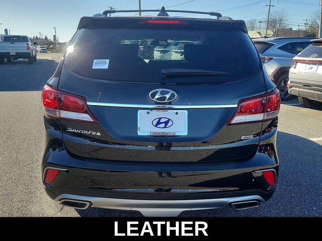 2018 Hyundai Santa Fe SE image 5