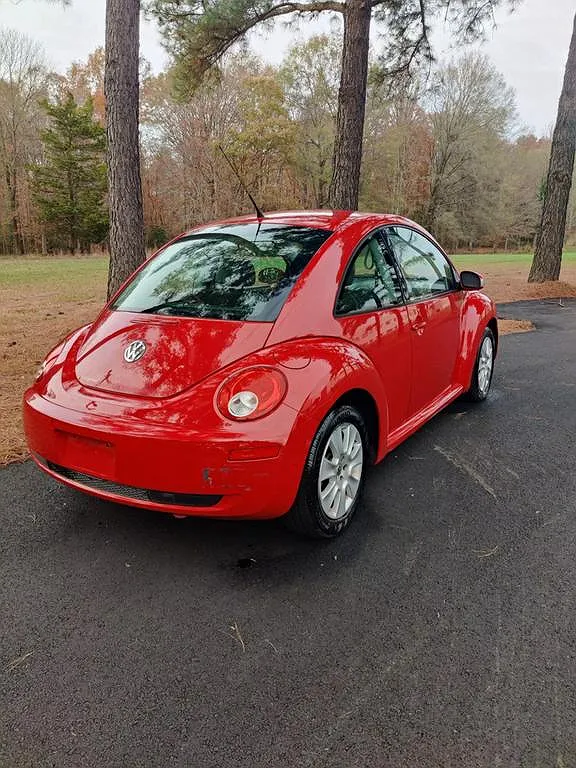 2008 Volkswagen New Beetle S image 3