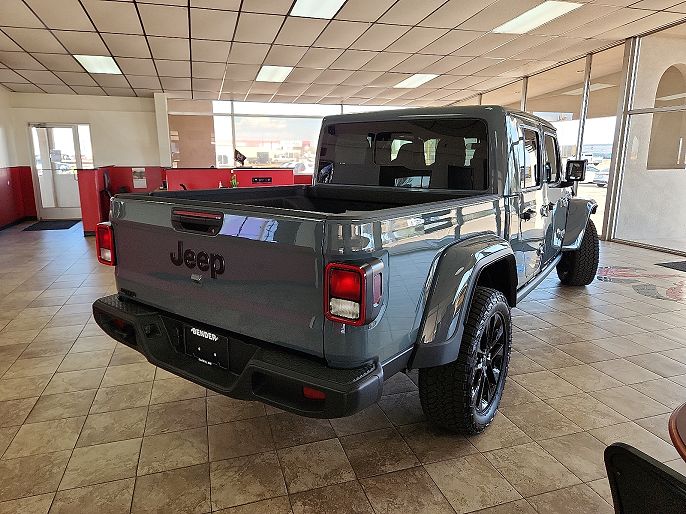2025 Jeep Gladiator