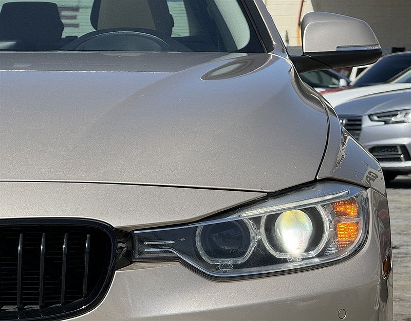 2015 BMW 3 Series 328i image 10