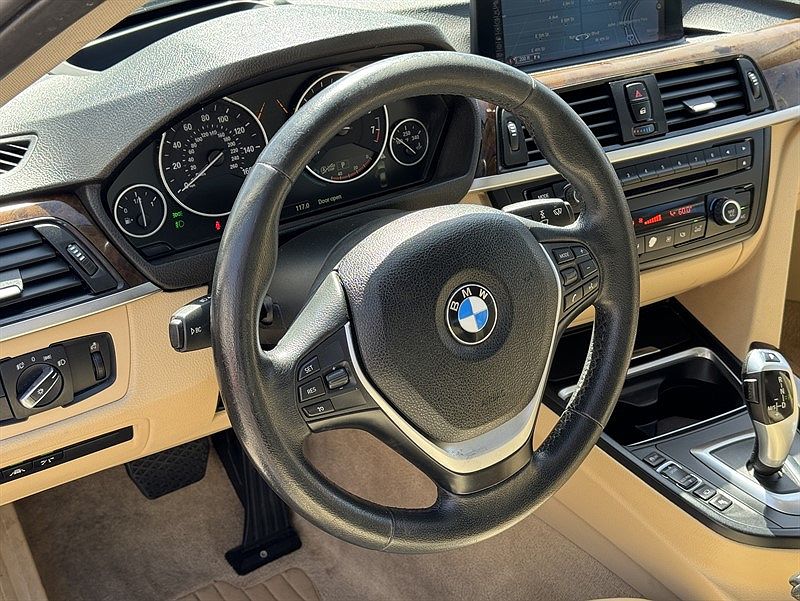 2015 BMW 3 Series 328i image 17
