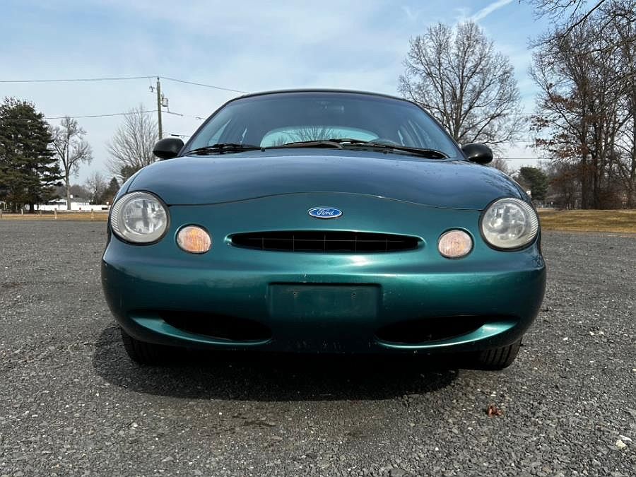1996 Ford Taurus G image 3
