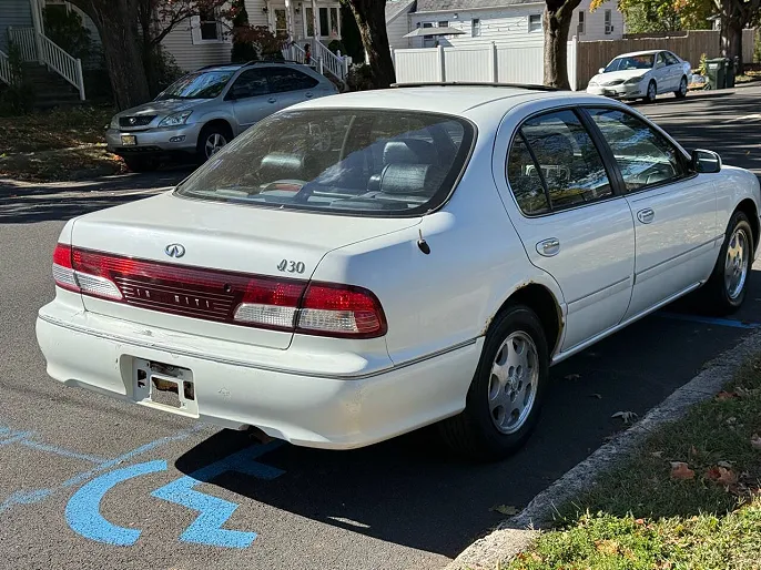 1999 Infiniti I30