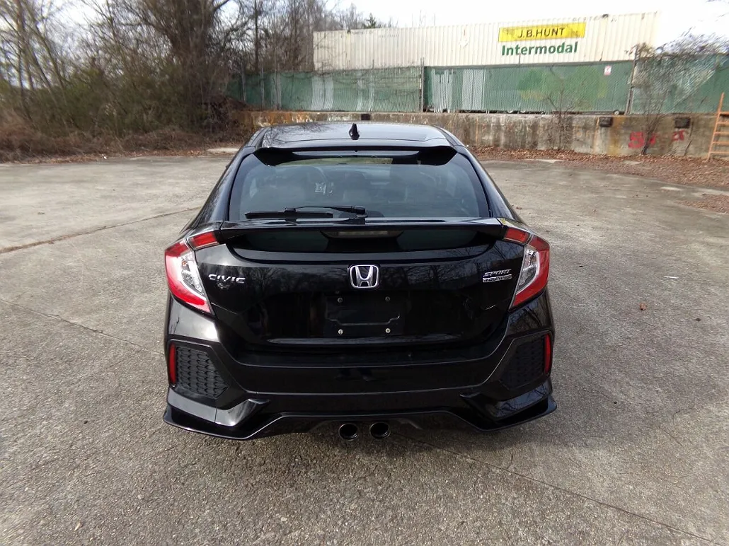 2018 Honda Civic Sport Touring image 3