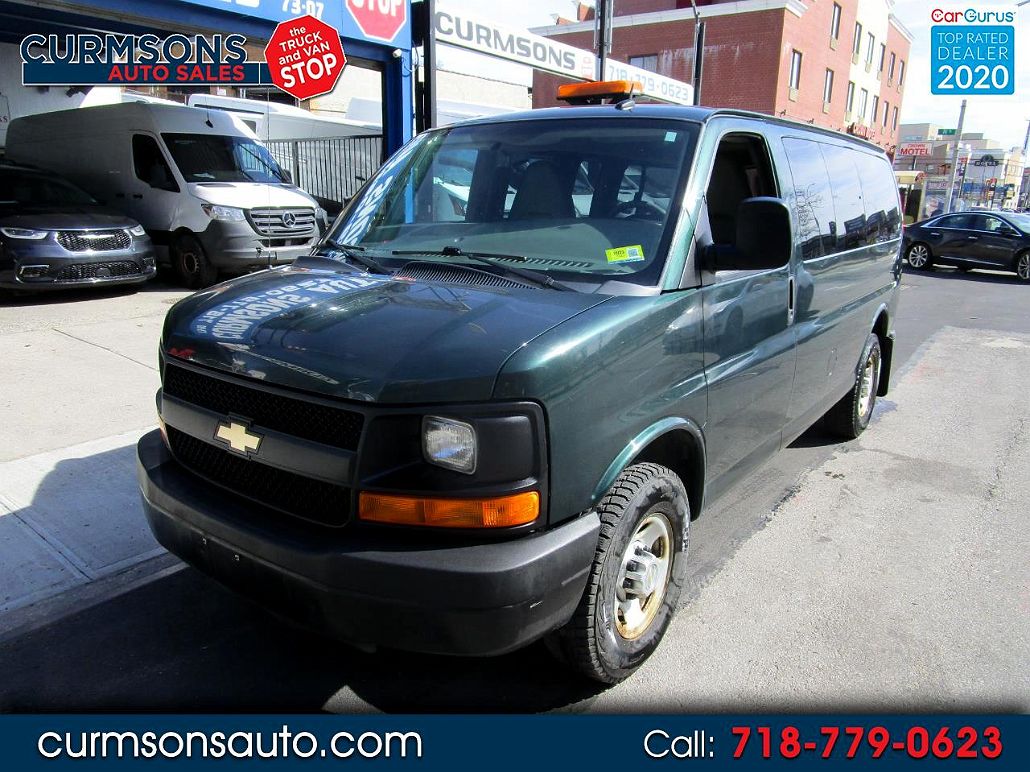 2013 Chevrolet Express 3500 image 0