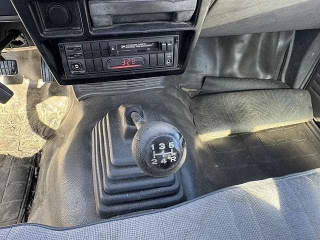 1987 Nissan Pickup